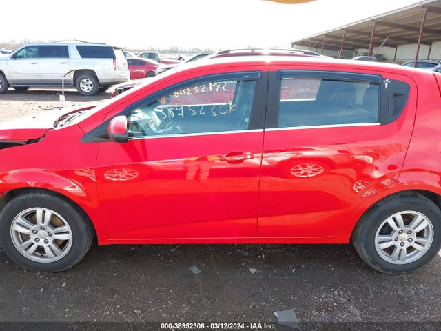 Chevrolet Sonic Lt Auto 2015 1G1JC6SH8F4143063 Image 14