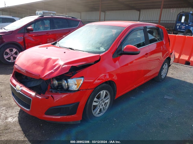 Chevrolet Sonic Lt Auto 2015 1G1JC6SH8F4143063 Image 2