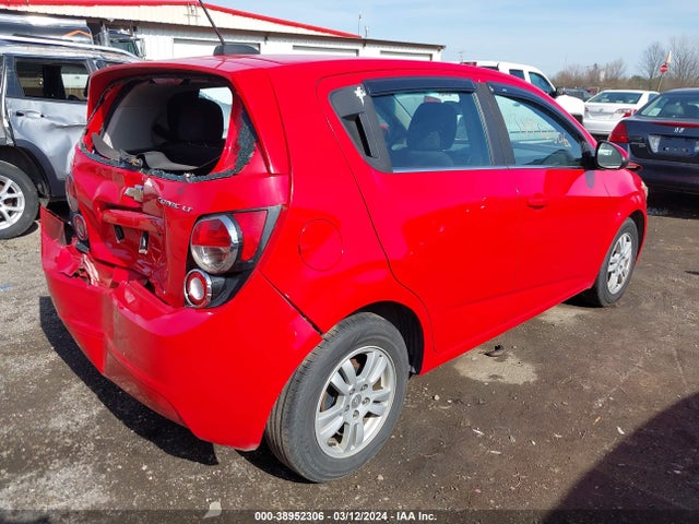 Chevrolet Sonic Lt Auto 2015 1G1JC6SH8F4143063 Image 4