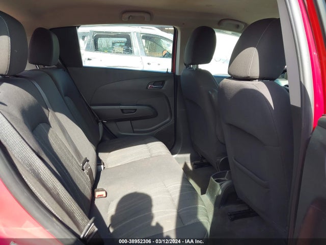 Chevrolet Sonic Lt Auto 2015 1G1JC6SH8F4143063 Image 8