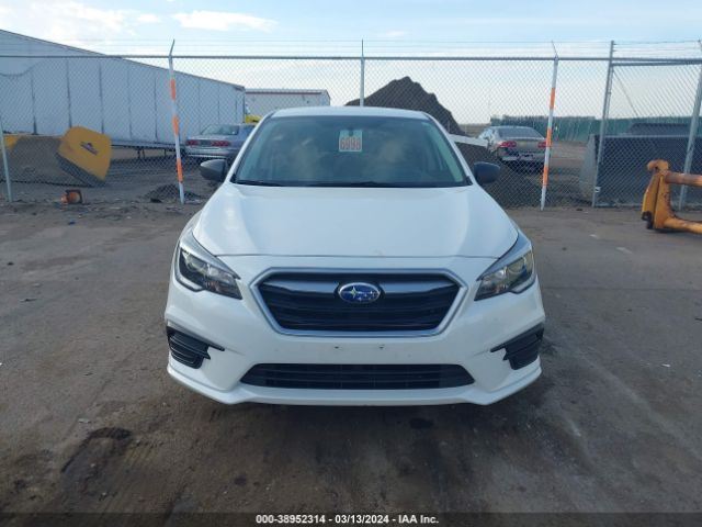 4S3BNAA64J3031271 Subaru Legacy 2.5i