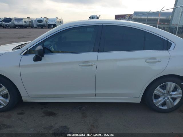4S3BNAA64J3031271 Subaru Legacy 2.5i