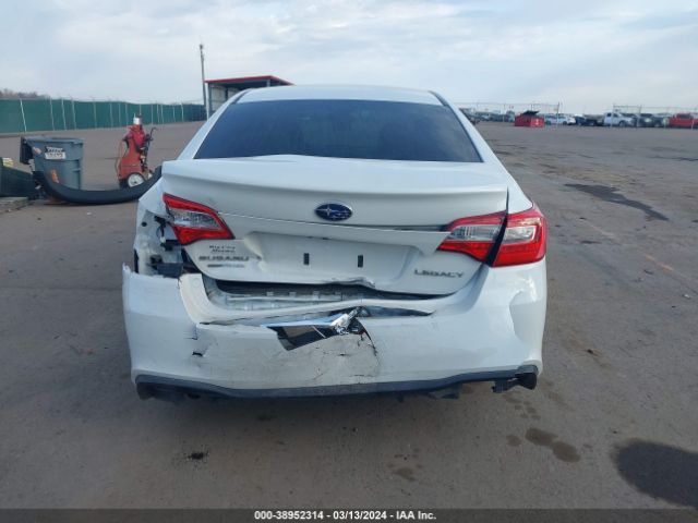 4S3BNAA64J3031271 Subaru Legacy 2.5i
