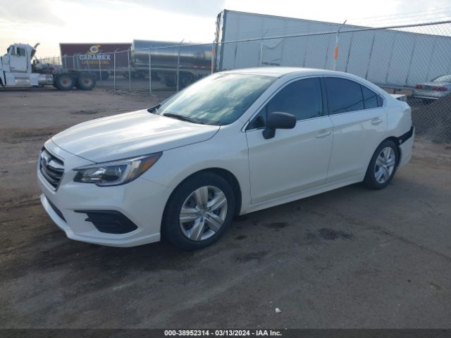 4S3BNAA64J3031271 Subaru Legacy 2.5i