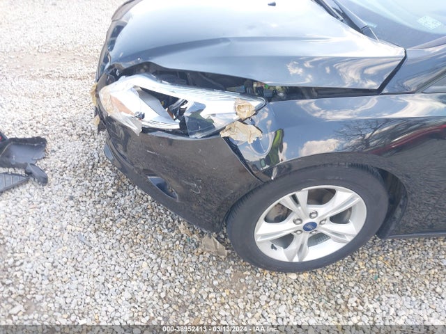 Ford FOCUS SE 2014 1FADP3K28EL404348 Image 18