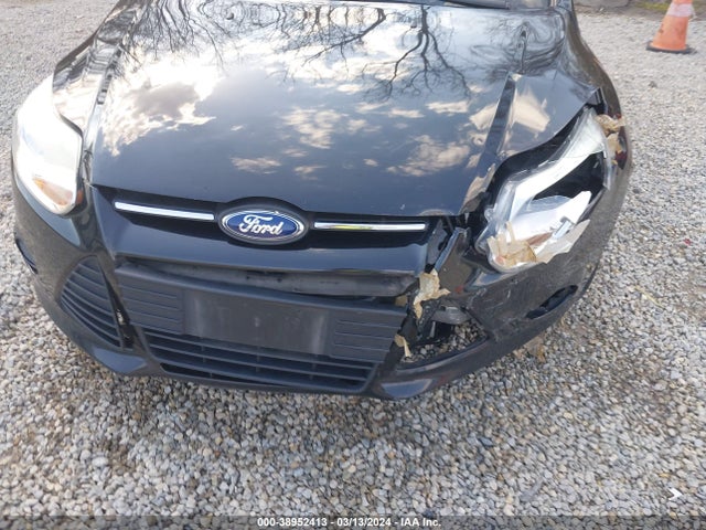 Ford FOCUS SE 2014 1FADP3K28EL404348 Image 19