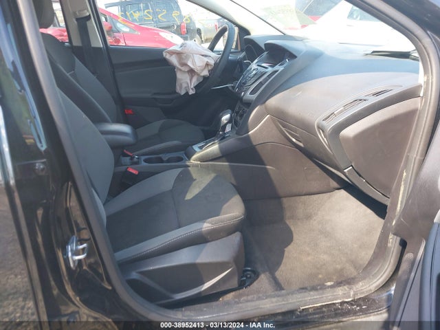 Ford FOCUS SE 2014 1FADP3K28EL404348 Image 5