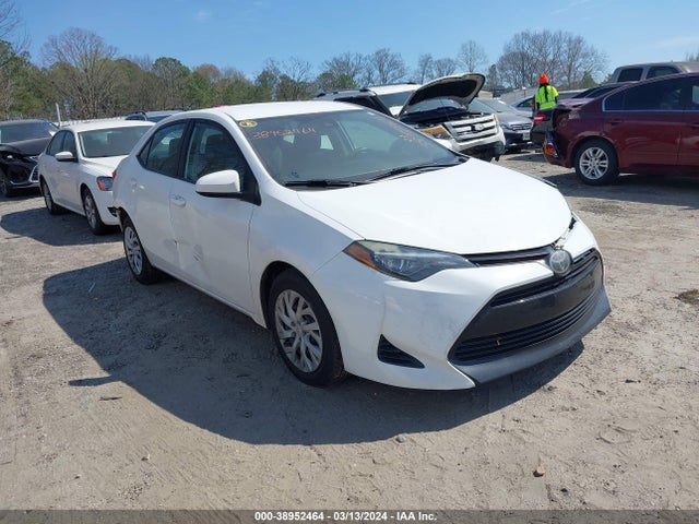 Toyota COROLLA LE 2019 5YFBURHE8KP878799 головне зображення