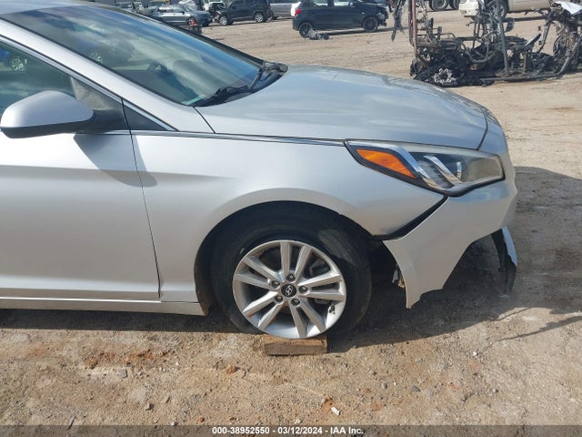 Hyundai Sonata 2017 5NPE24AF4HH568874 Image 17