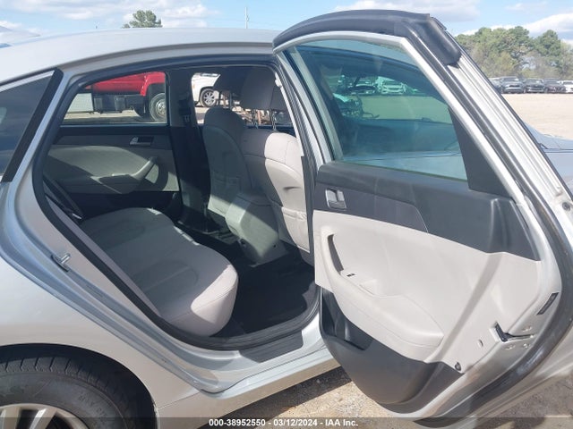 Hyundai Sonata 2017 5NPE24AF4HH568874 Image 8