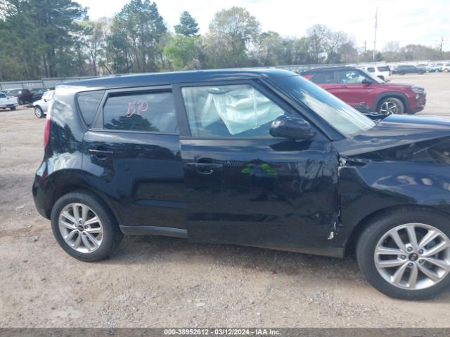KNDJP3A58J7563088 KIA SOUL +
