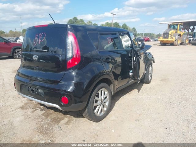 KNDJP3A58J7563088 KIA SOUL +
