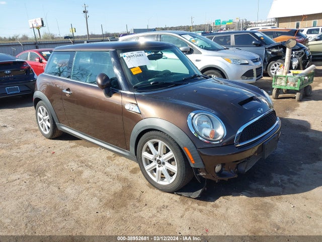 2011 MINI COOPER S WMWSV3C51BTY15258 Photo 0