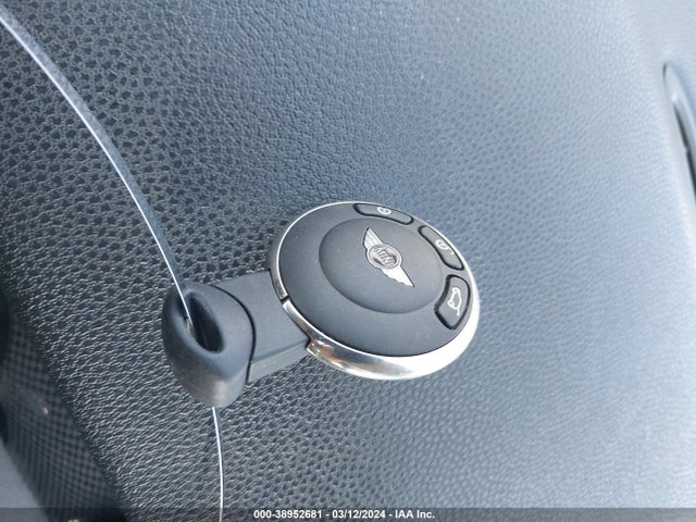 2011 MINI COOPER S WMWSV3C51BTY15258 Photo 10