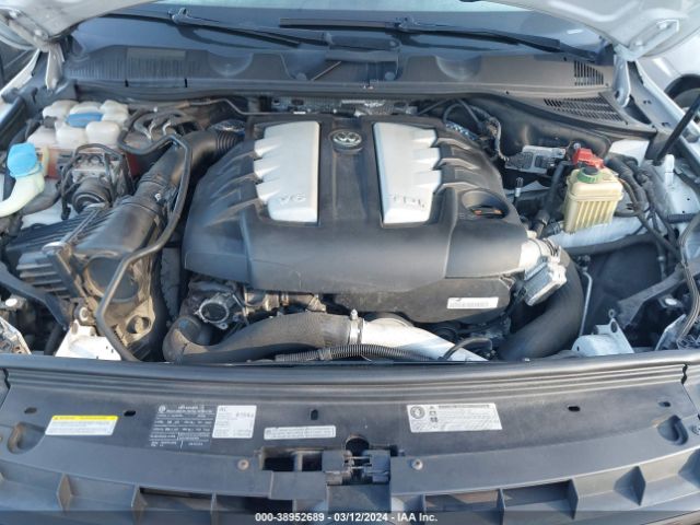 2012 VOLKSWAGEN TOUAREG WVGEK9BP5CD006951 Photo 9