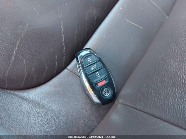 2012 VOLKSWAGEN TOUAREG WVGEK9BP5CD006951 Photo 10