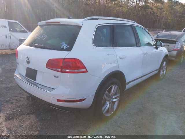 2012 VOLKSWAGEN TOUAREG WVGEK9BP5CD006951 Photo 3
