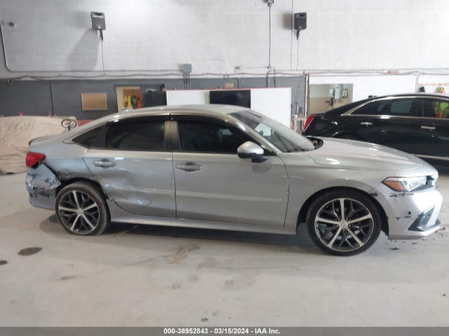 Honda Civic Touring 2022 2HGFE1F95NH303738 Image 13