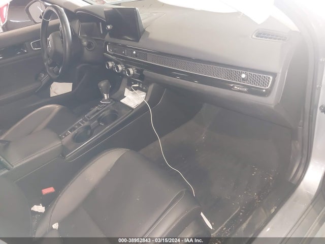 Honda Civic Touring 2022 2HGFE1F95NH303738 Image 5