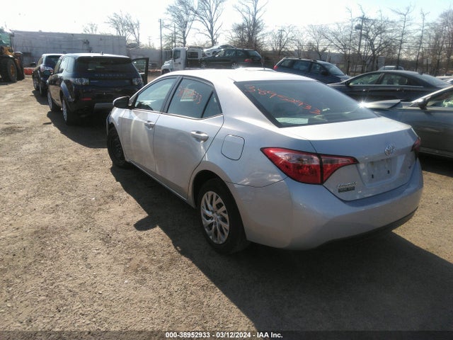 Toyota COROLLA LE 2019 2T1BURHE5KC196513 Image 3
