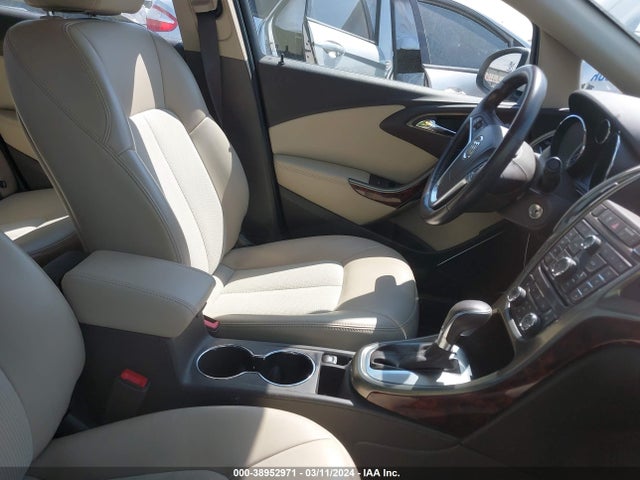 1G4PR5SK9E4195561 Buick Verano Convenience Group