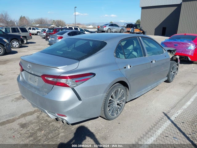 Toyota CAMRY SE 2018 4T1B11HK2JU155382 Image 4