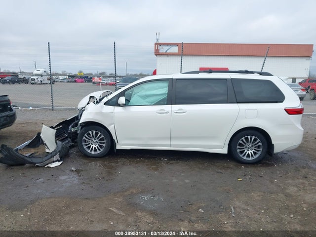 Toyota SIENNA XLE 2020 5TDYZ3DCXLS045074 Image 14