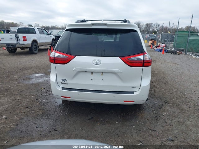 Toyota SIENNA XLE 2020 5TDYZ3DCXLS045074 Image 16