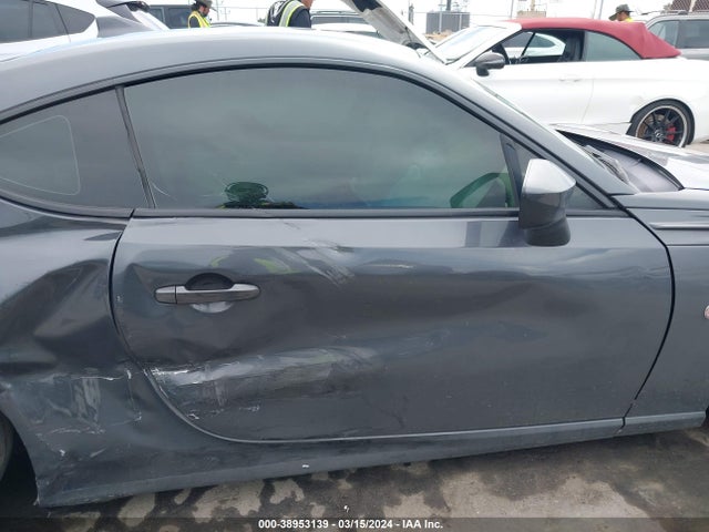 Toyota 86 2020 JF1ZNAA15L8753024 Image 13
