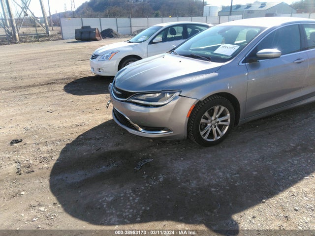 Chrysler 200 Limited 2015 1C3CCCAB8FN746413 Image 6