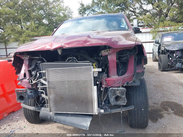 1C6SRFJTXKN700339 RAM 1500 Laramie  4x4 5'7 Box