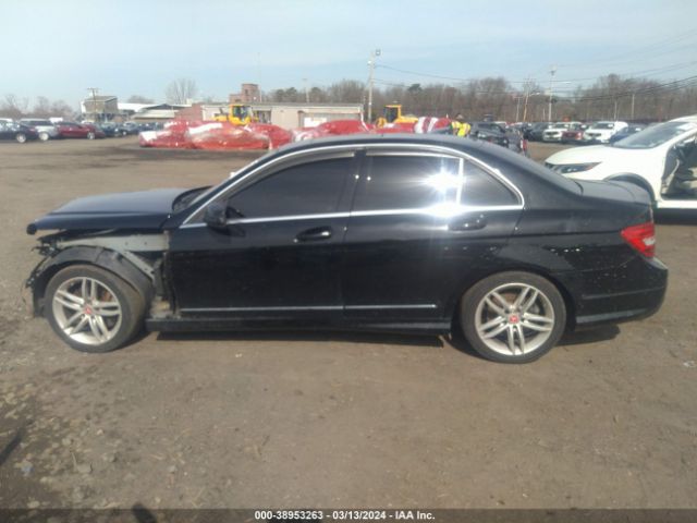 WDDGF8AB6ER303322 Mercedes-Benz C 300 Luxury 4matic/sport 4matic