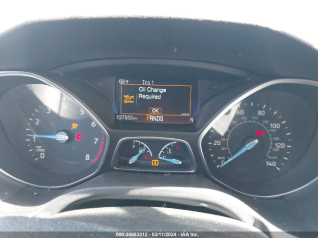 1FADP3H2XJL318833 Ford FOCUS SEL