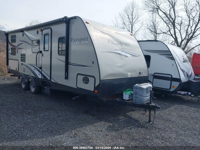 2016 KEYSTONE PASSPORT 4YDT24023GK412215