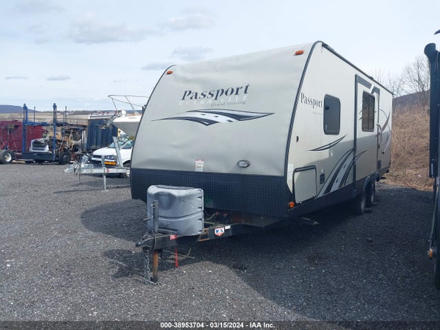 2016 KEYSTONE PASSPORT 4YDT24023GK412215 Photo 1