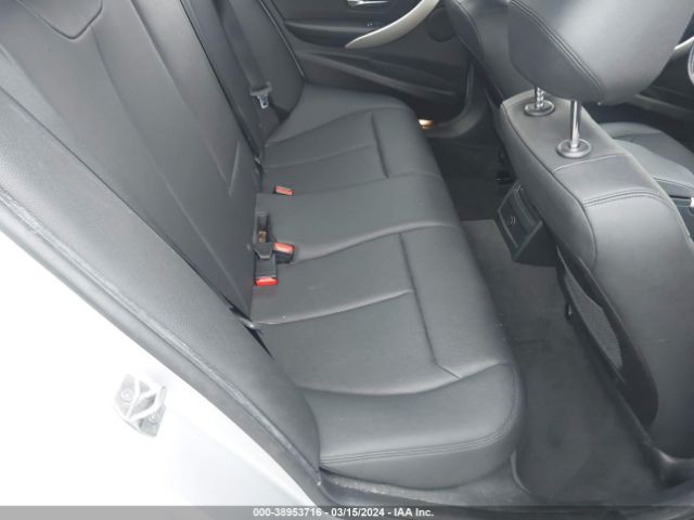WBA8E1G39HNU15940 BMW 320i