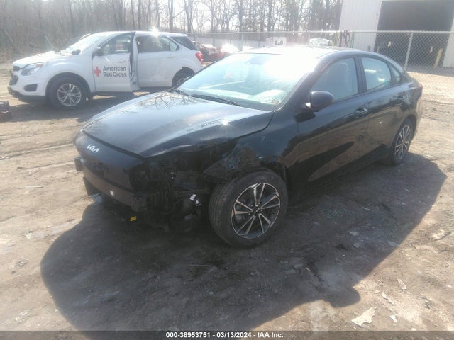 KIA Forte Lxs 2023 3KPF24AD8PE505847 Image 2