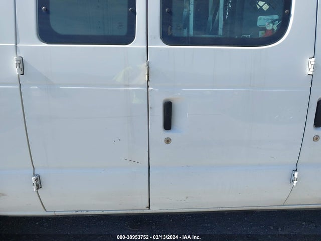 Ford E-250 Commercial 2014 1FTNE2EW9EDA22630 Image 20