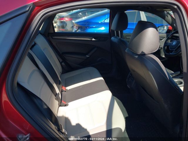 1VWMA7A30MC018645 Volkswagen Passat 2.0t R-line