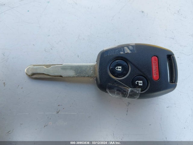 2006 HONDA PILOT EX-L VIN: 5FNYF28586B011951