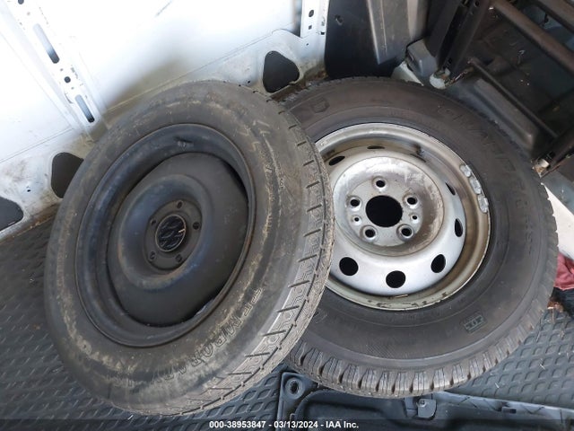 3C6TRVAG0HE536243 RAM Promaster 1500 Low Roof 136 Wb