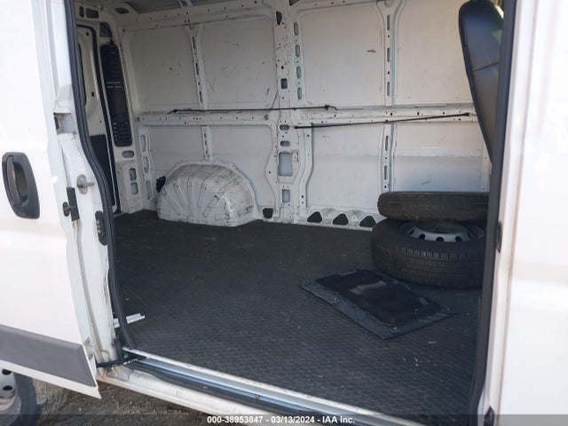 3C6TRVAG0HE536243 RAM Promaster 1500 Low Roof 136 Wb