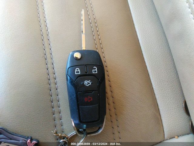 3FA6P0HD0FR156759 Ford FUSION SE