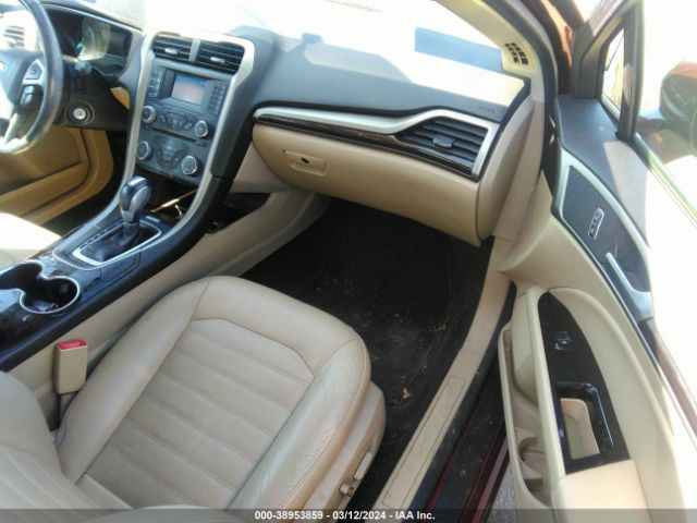 3FA6P0HD0FR156759 Ford FUSION SE