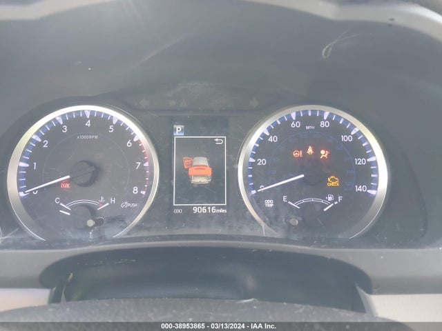 Toyota Highlander Le 2018 5TDZARFH9JS038055 Image 15