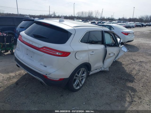 5LMCJ3D95GUJ11675 Lincoln Mkc Reserve