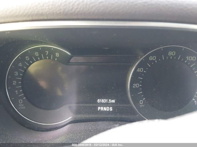5LMCJ3D95GUJ11675 Lincoln Mkc Reserve