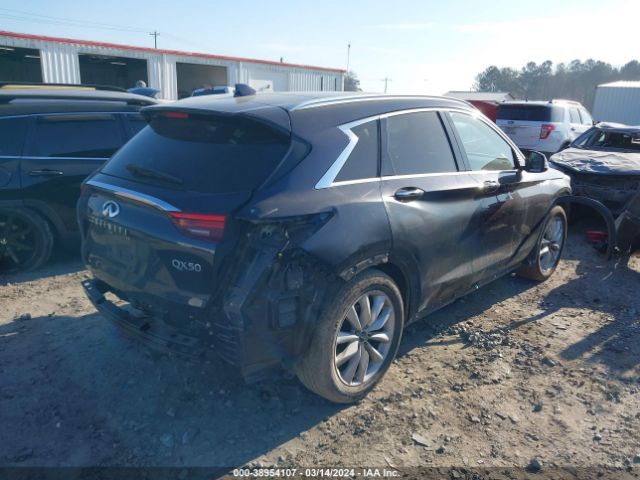 3PCAJ5M37KF106680 Infiniti Qx50 Essential