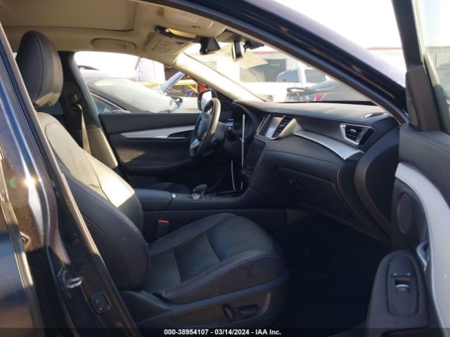 3PCAJ5M37KF106680 Infiniti Qx50 Essential