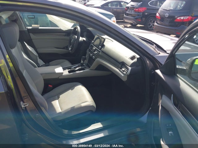 Honda ACCORD LX 2019 1HGCV1F1XKA114834 Image 5